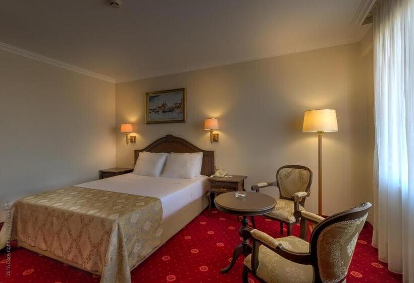 Семейный Номер Вид на Сад, Ducale Lara   Ultra All Inclusive
