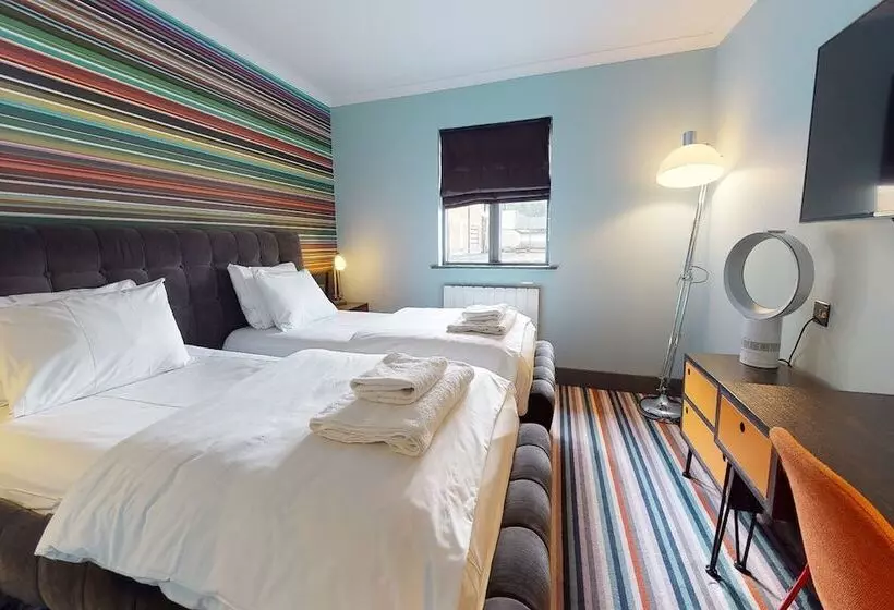 スタンダードルーム, Village Hotel Maidstone