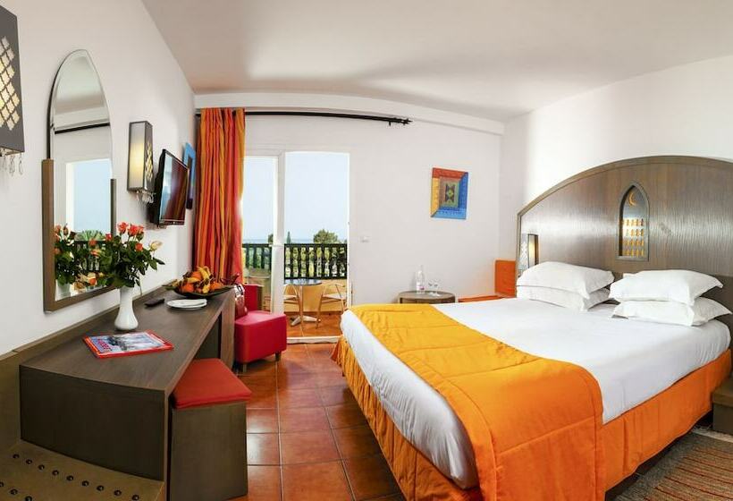 标准间带游泳池, Royal Kenz Thalasso & Spa