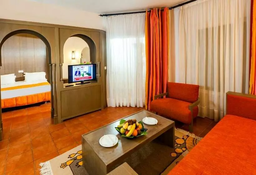 اتاق استاندارد سه نفره, Royal Kenz Thalasso & Spa