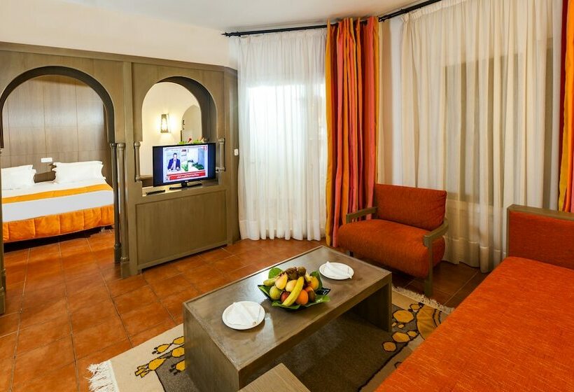 园景标准四人间, Royal Kenz Thalasso & Spa