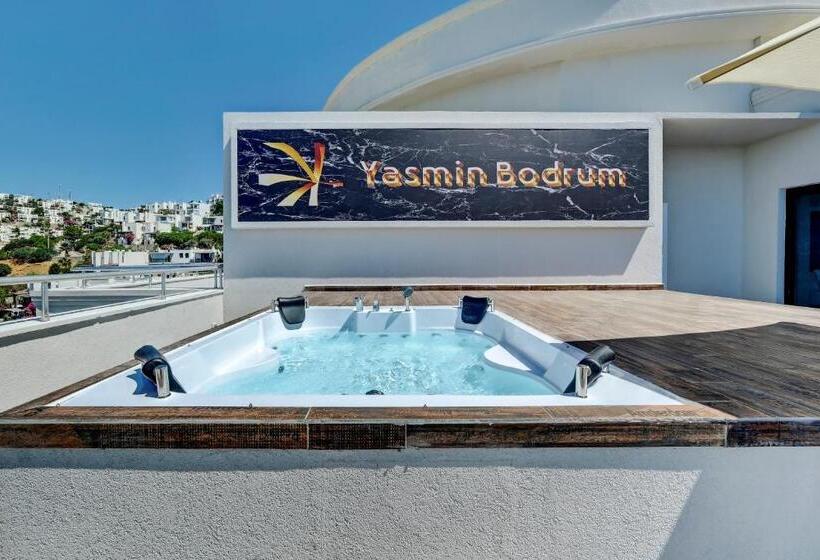 מיטת קינג בסוויטה, Yasmin Bodrum Resort