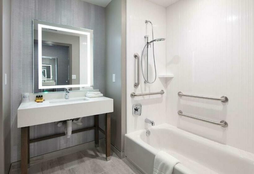 Номер Стандарт Кровать Кинг Адаптированный для Инвалидов, Best Western Plus Settlers Point