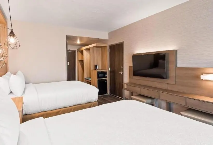 Standard-invahuone, Best Western Plus Settlers Point