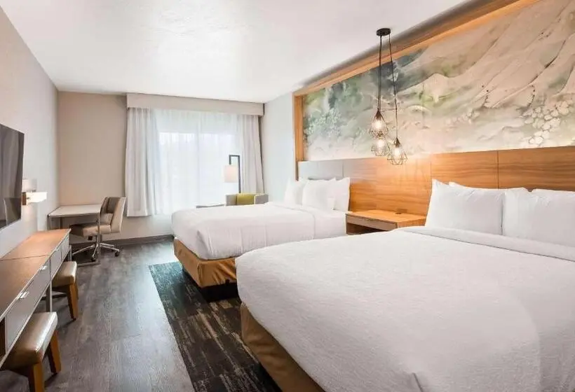 Standard-invahuone, Best Western Plus Settlers Point