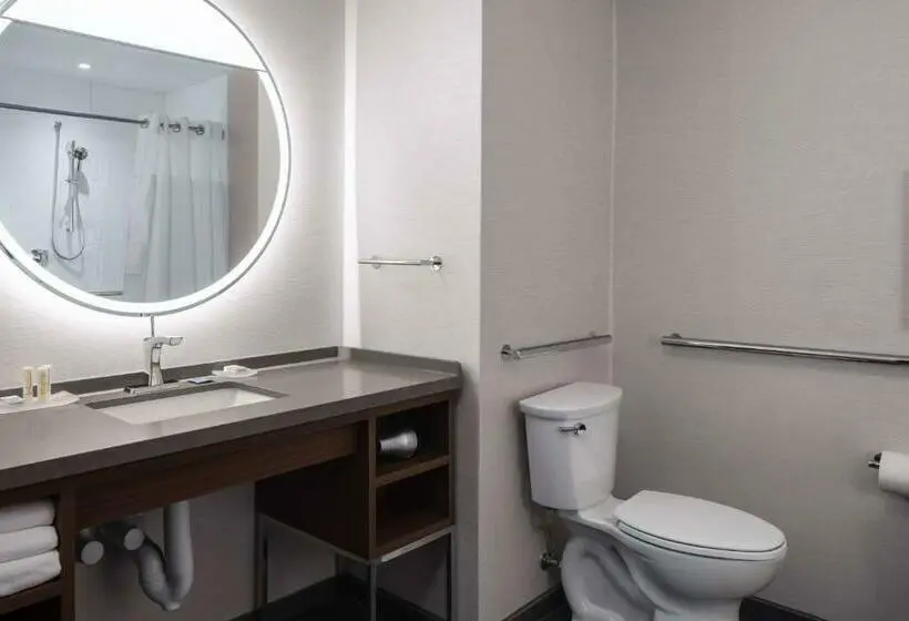 キングサイズベッドのスタンダードルーム, Courtyard By Marriott Jefferson City