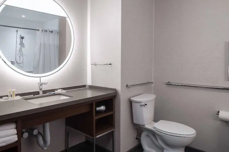 キングサイズベッドのスタンダードルーム, Courtyard By Marriott Jefferson City