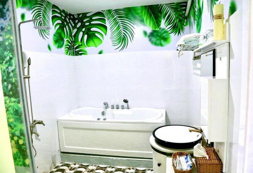 اتاق استاندارد چهار تخته, Nhà Nghỉ K House