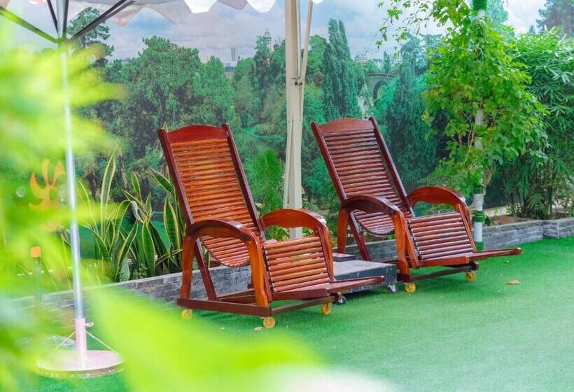 اتاق استاندارد با سرویس بهداشتی مشترک, Nhà Nghỉ K House