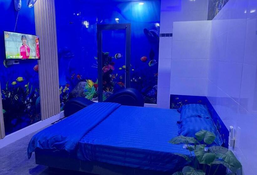 اتاق لوکس, Nhà Nghỉ K House