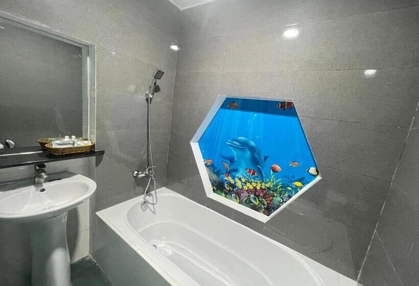 اتاق لوکس, Nhà Nghỉ K House