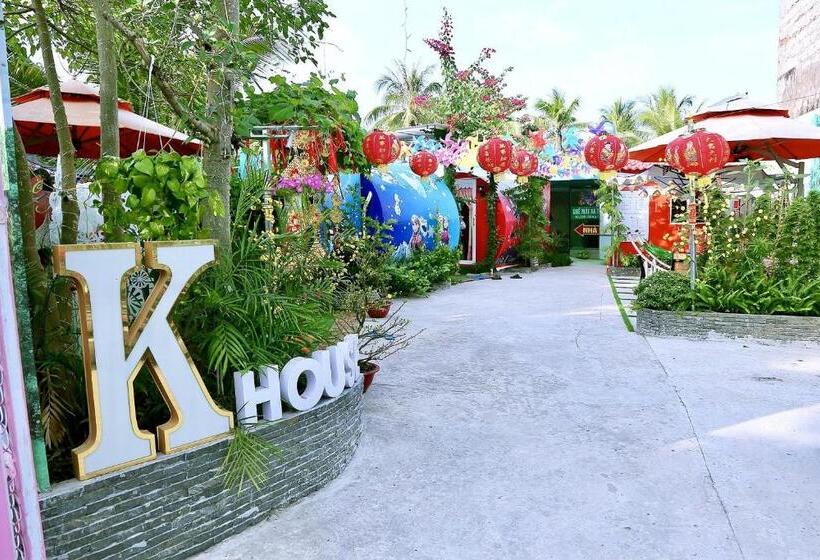 اتاق استاندارد چهار تخته, Nhà Nghỉ K House