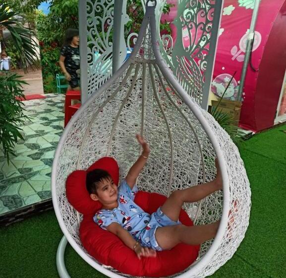 اتاق استاندارد با سرویس بهداشتی مشترک, Nhà Nghỉ K House