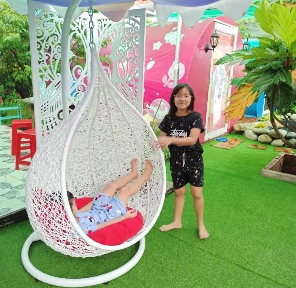 اتاق استاندارد با سرویس بهداشتی مشترک, Nhà Nghỉ K House