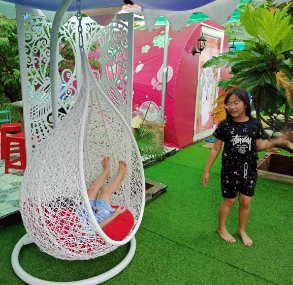 اتاق استاندارد چهار تخته, Nhà Nghỉ K House