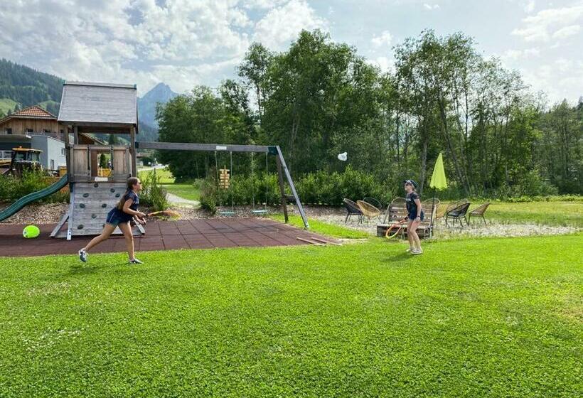 חדר סטנדרט יחיד, Pension Fein & Sein