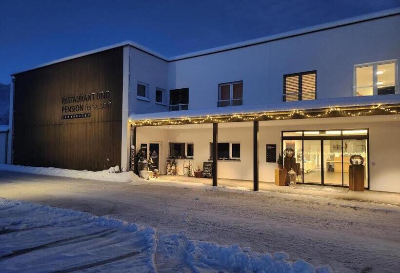 חדר סטנדרט יחיד, Pension Fein & Sein