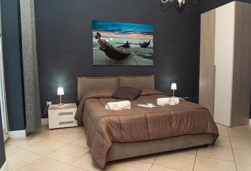 豪华套房, Taranto Mn Place