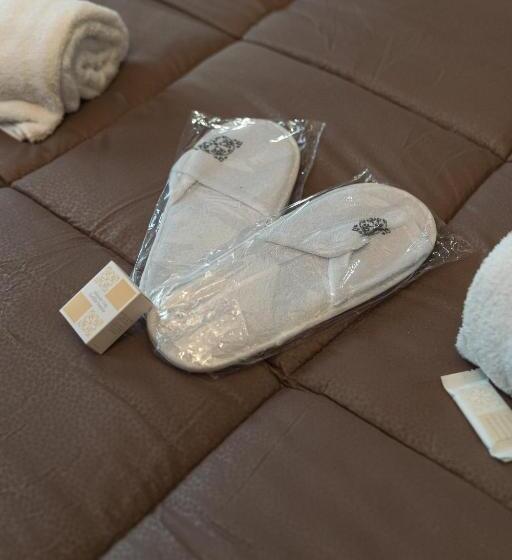 高级大房间, Taranto Mn Place