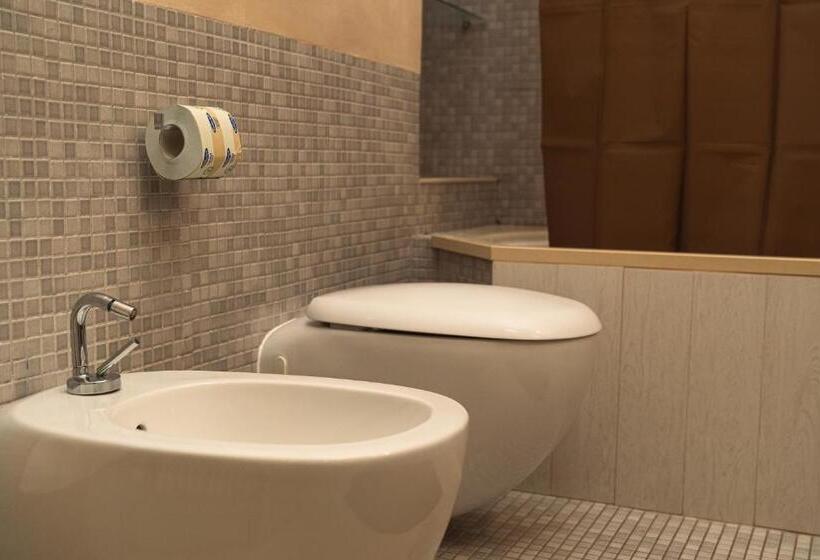 标准间, Taranto Mn Place