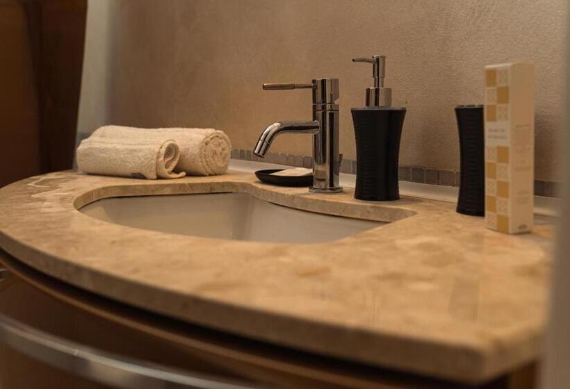 标准间, Taranto Mn Place