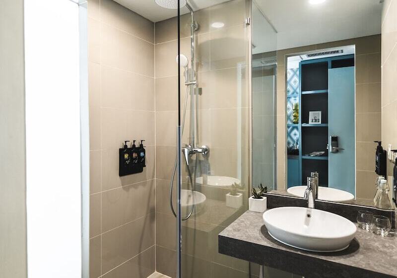 חדר סטנדרט עם מיטת קווין, Mamaka By Ovolo