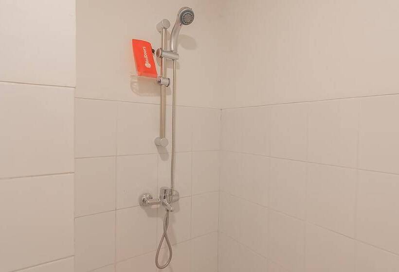 标准间, Reddoorz Apartment @ Emerald Towers Bandung