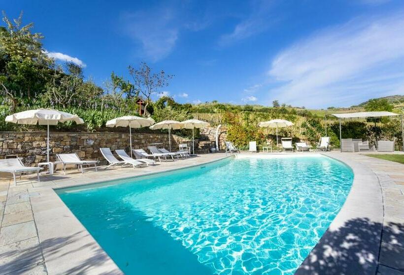 اتاق استاندارد سه نفره, Casale Le Masse