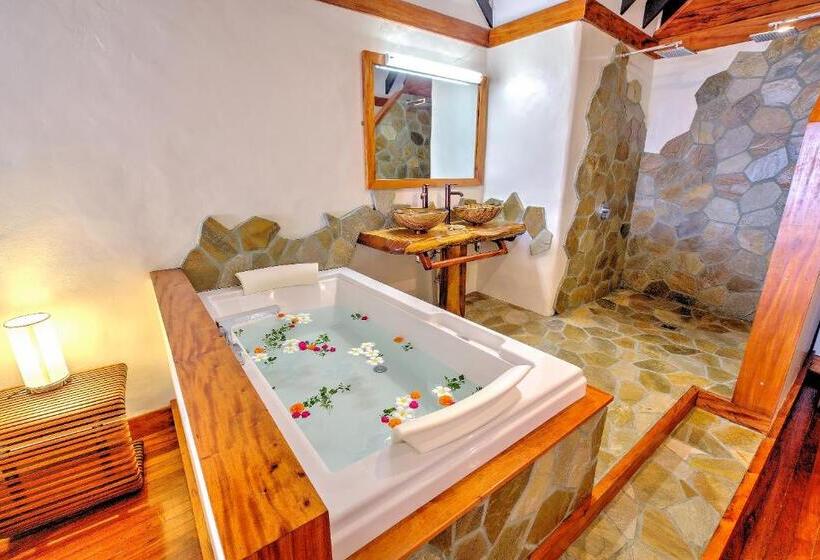 キングサイズベッドのスタンダードルーム, Maui Palms