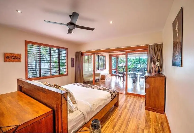 1 Bedroom Penthouse Apartment, Maui Palms