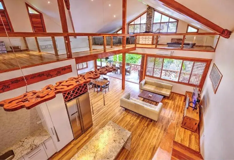 1 Bedroom Penthouse Apartment, Maui Palms