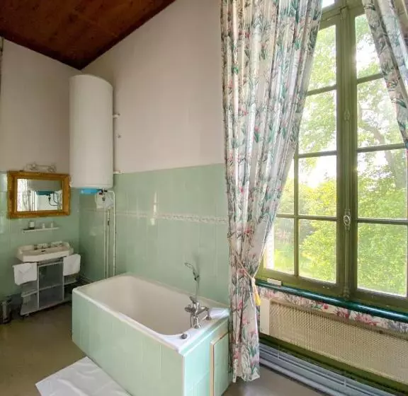 スタンダードルーム, Chateau De Villersexel Chateaux Et Hotels Collection