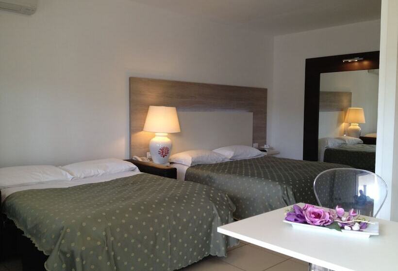 غرفة سوبيريور رباعية, Ambrosio La Corte