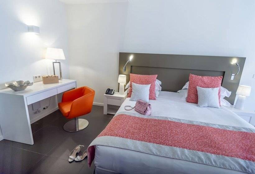 디럭스 룸, Hôtel Golf & Spa Château De La Bégude The Originals Collection