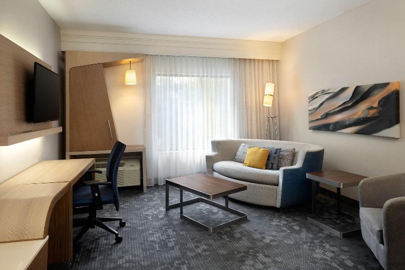 Люкс Кровать Кинг, Courtyard By Marriott Austin Round Rock