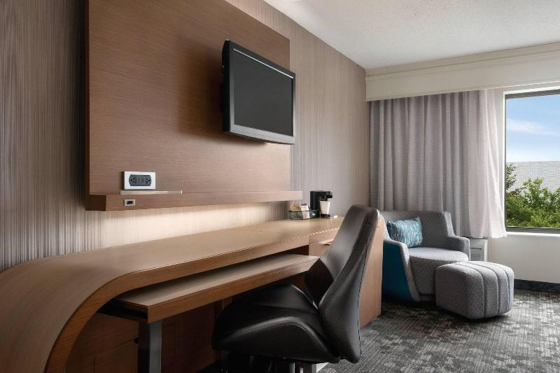 스탠다드 룸, Courtyard By Marriott Dayton North