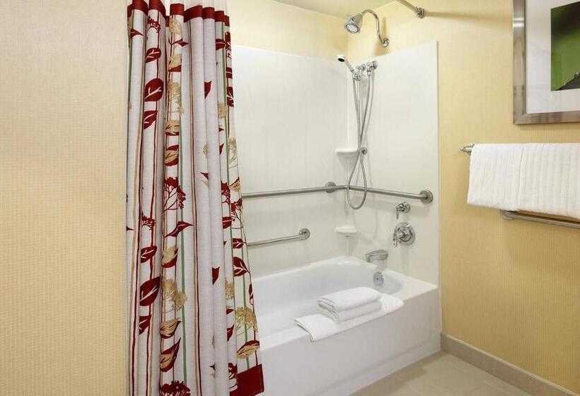 带大床的标准间, Courtyard Newark Granville