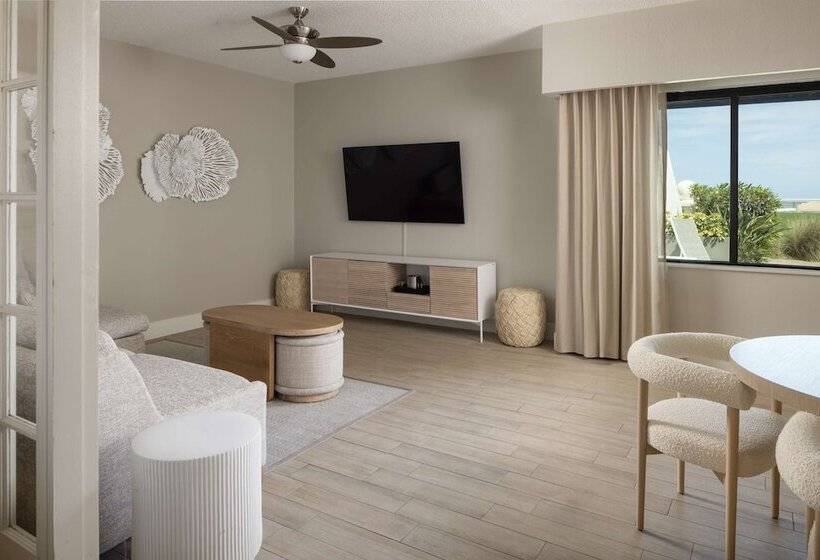 جناح, Hilton Daytona Beach Oceanfront Resort