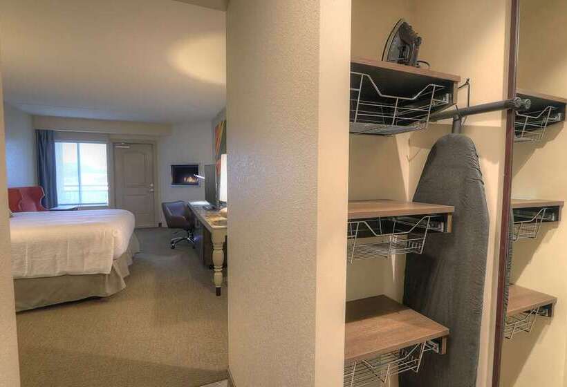 غرفة قياسية سرير كينج, Hilton Daytona Beach Oceanfront Resort