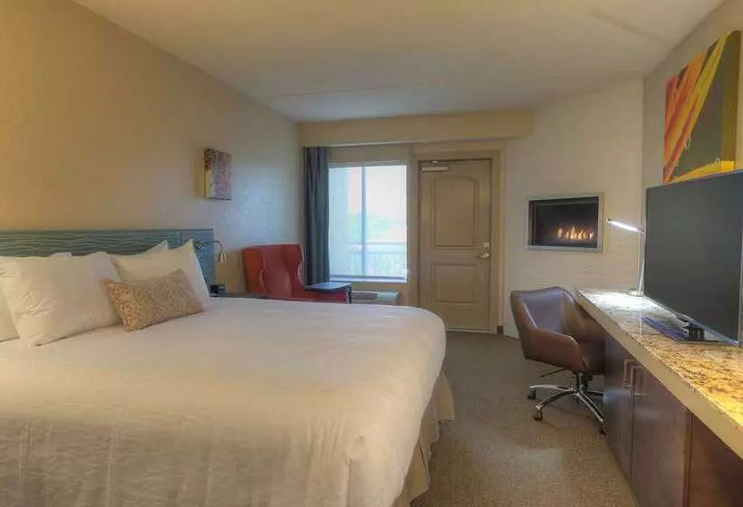 Standard-huone King-vuode, Hilton Daytona Beach Oceanfront Resort