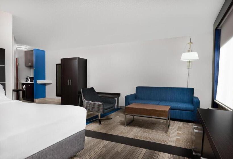 Люкс Кровать Кинг, Holiday Inn Express Hillsville, An Ihg