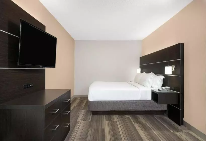 キングサイズベッドのスタンダードルーム, Holiday Inn Express Hillsville, An Ihg