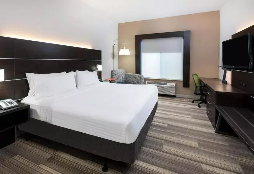キングサイズベッドのスタンダードルーム, Holiday Inn Express Hillsville, An Ihg