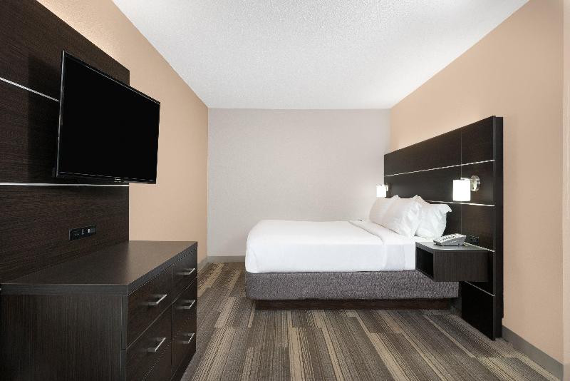Стандартный Номер Кровать Кинг, Holiday Inn Express Hillsville, An Ihg