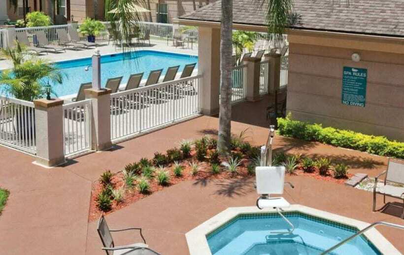 스탠다드 룸 더블 침대, Homewood Suites By Hilton Fort Myers