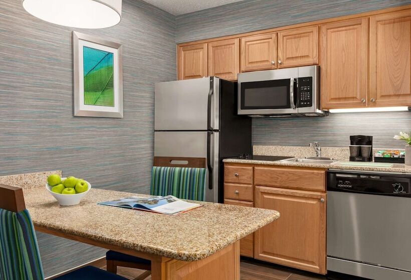 جناح لذوى الاحتياجات الخاصة, Homewood Suites By Hilton Fort Myers