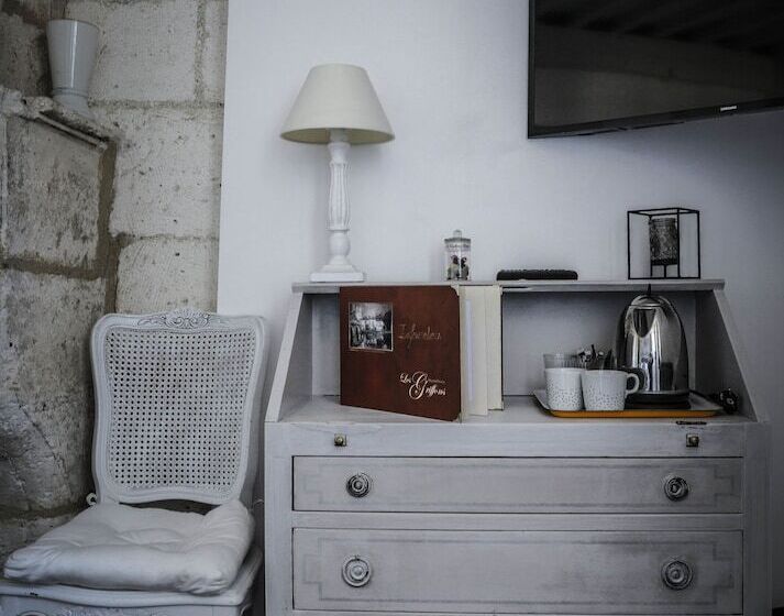 غرفة قياسية, Hostellerie Les Griffons