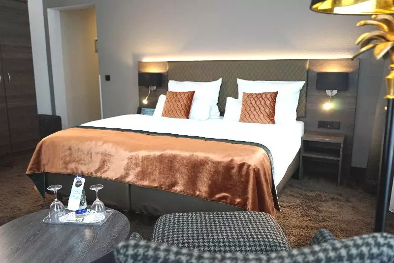 身障者適用キングサイズベッドルーム, Howard Johnson By Wyndham Scott Lafayette