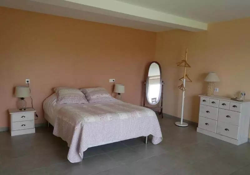 コンフォートルーム, Hôtel La Bastide Des Monges