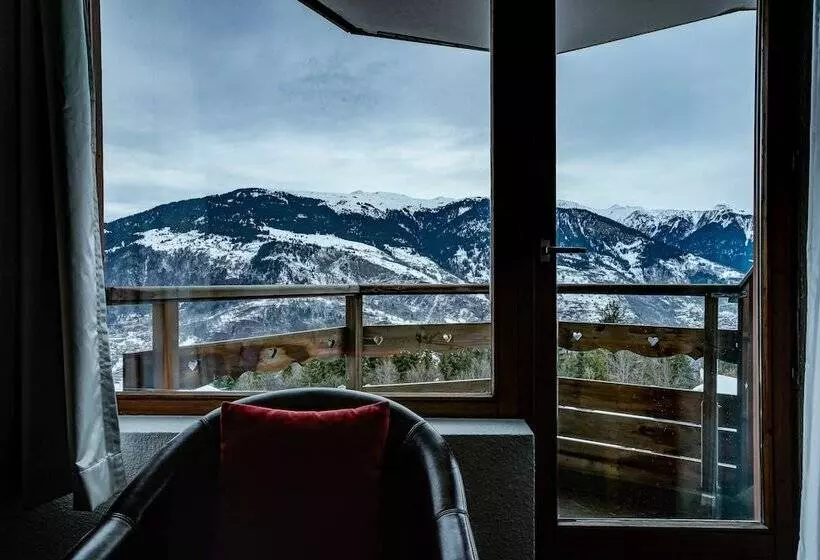 اتاق استاندارد سه نفره, Hôtel Le Montana